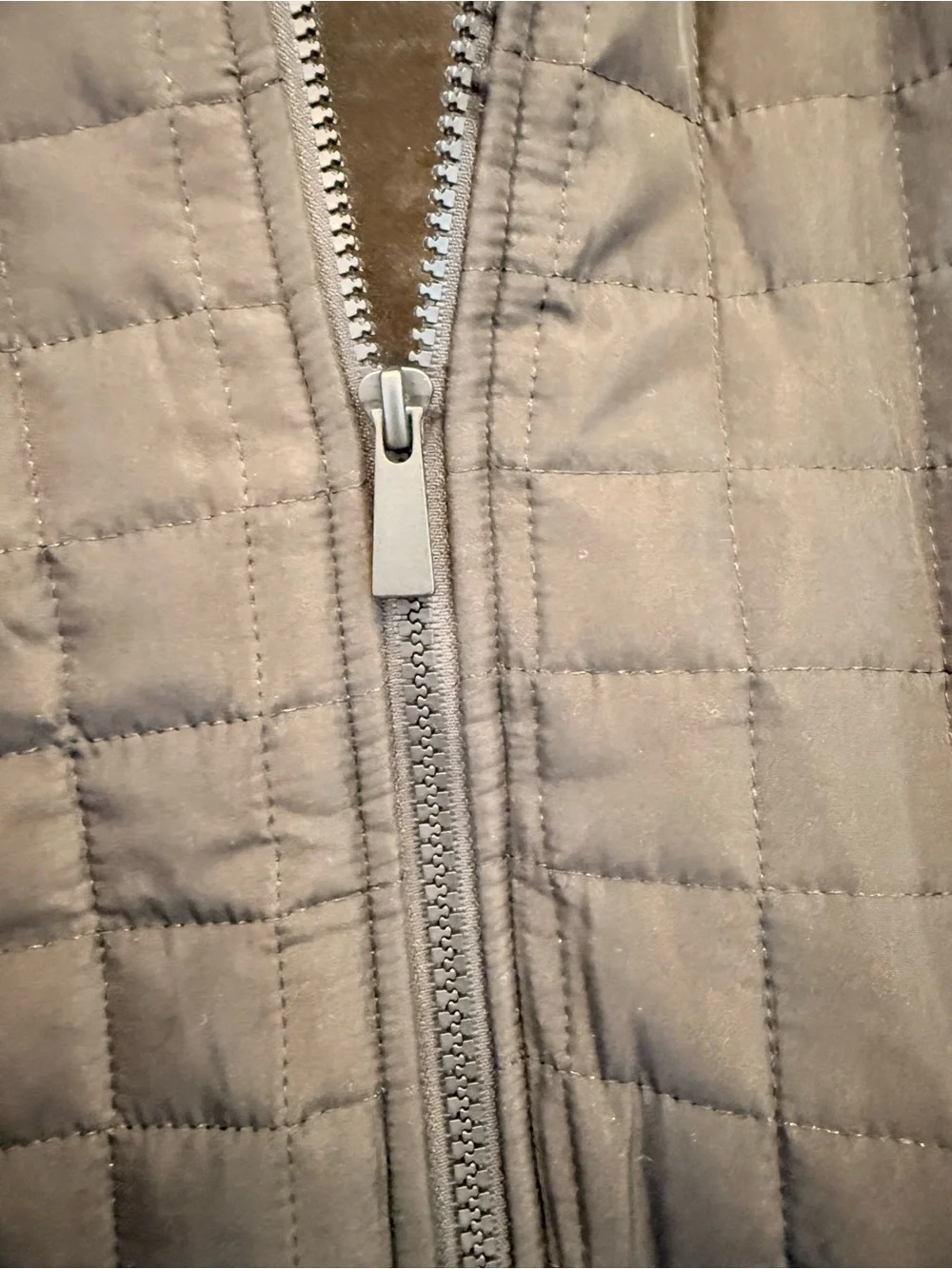 West Oak Men’s Quilted Hybrid Full Zip Jacket Dark Espresso Black